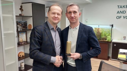 Carlsberg Ukraine получила золотую банку от бизнес-партнера CanPack